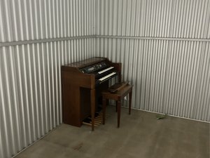 10 x 10 storage unit in Indianapolis, IN