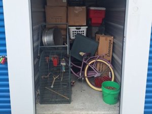 5 x 10 storage unit in Lawrence, IN