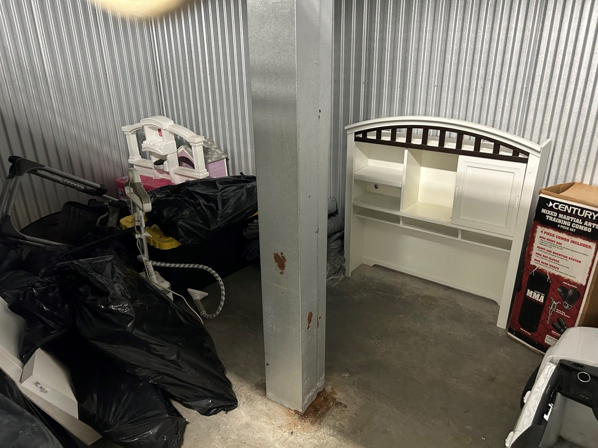10 x 15 storage unit in Yonkers, NY