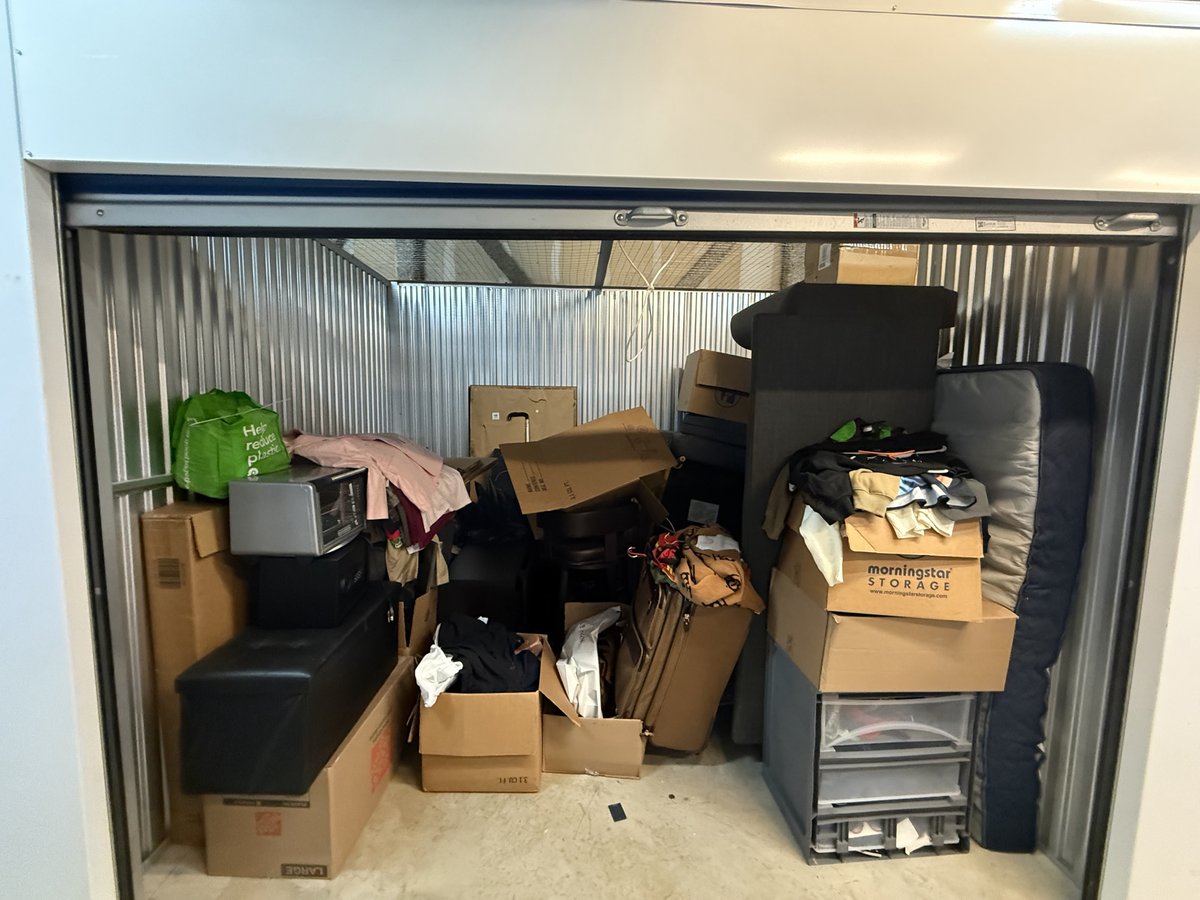 10 x 10 storage unit in Atlanta, GA