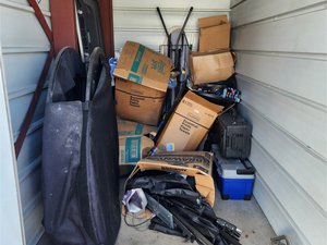 5 x 10 storage unit in Tallahassee, FL