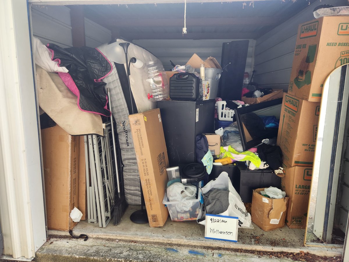 10 x 15 storage unit in Tallahassee, FL