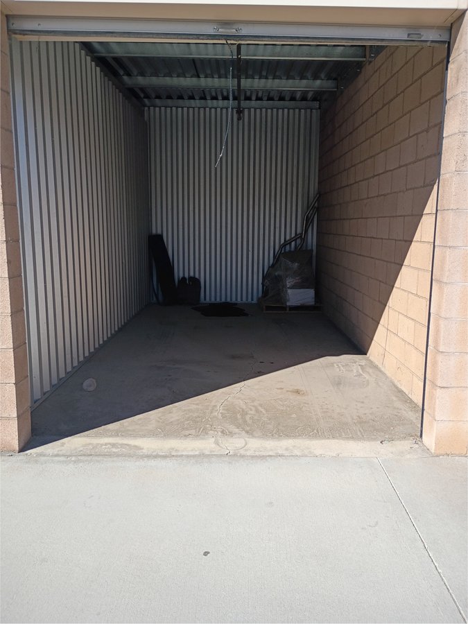 10 x 20 storage unit in Cathedral City, CA