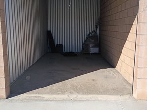 10 x 20 storage unit in Cathedral City, CA