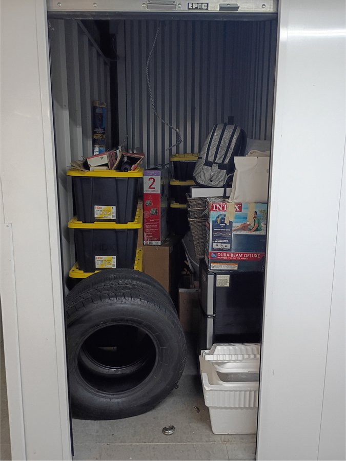 5 x 10 storage unit in Cathedral City, CA