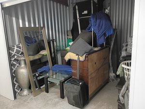 10 x 10 storage unit in Cathedral City, CA