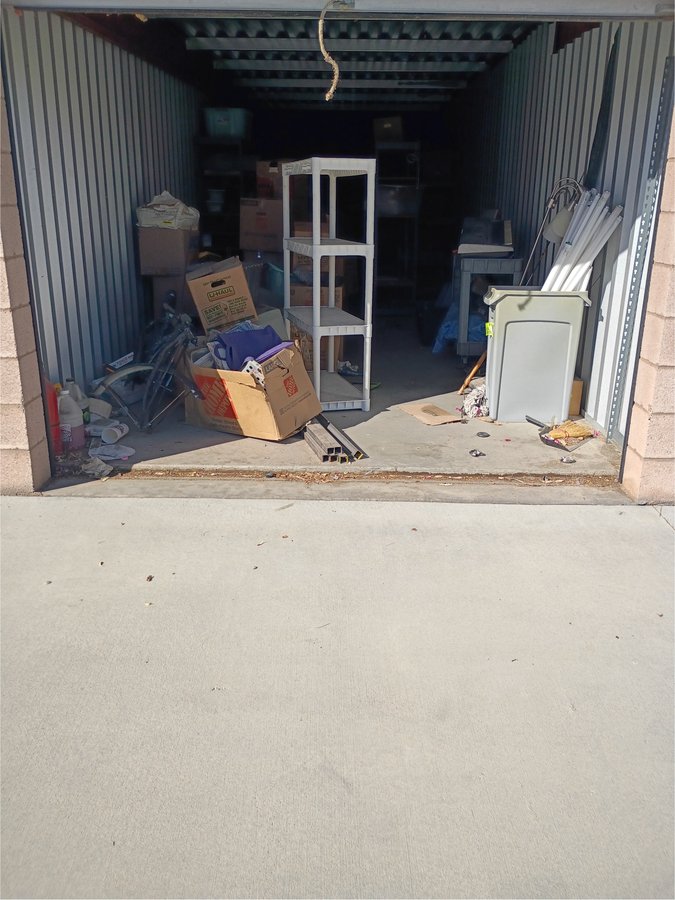 10 x 40 storage unit in Cathedral City, CA