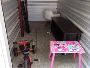 5 x 12 storage unit in Lincoln, NE