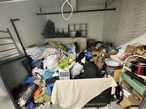 10 x 10 storage unit in Troy, NY