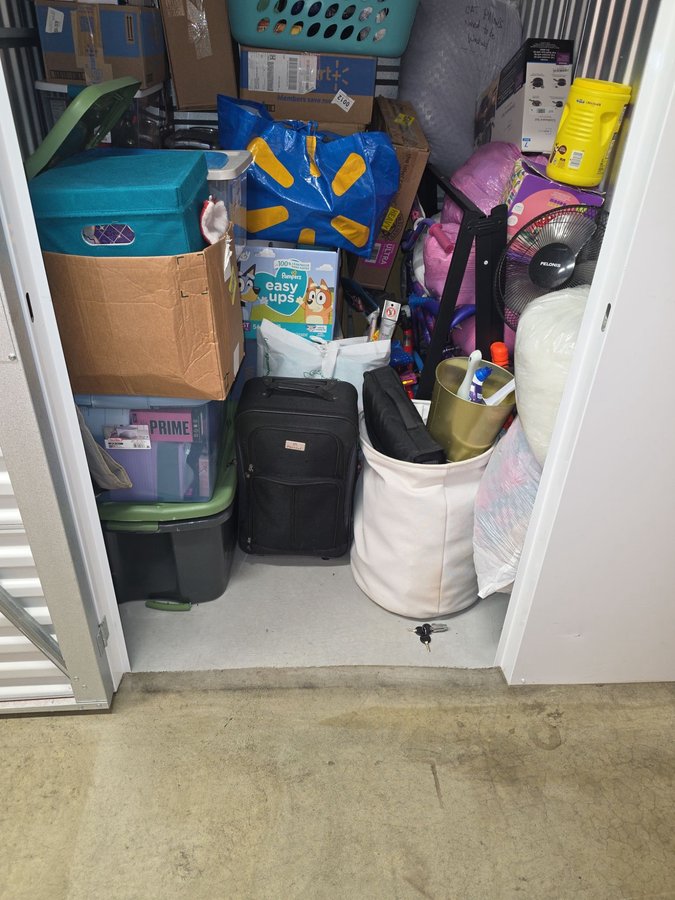 5 x 5 storage unit in Danbury, CT