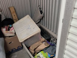 5 x 5 storage unit in Everett, MA