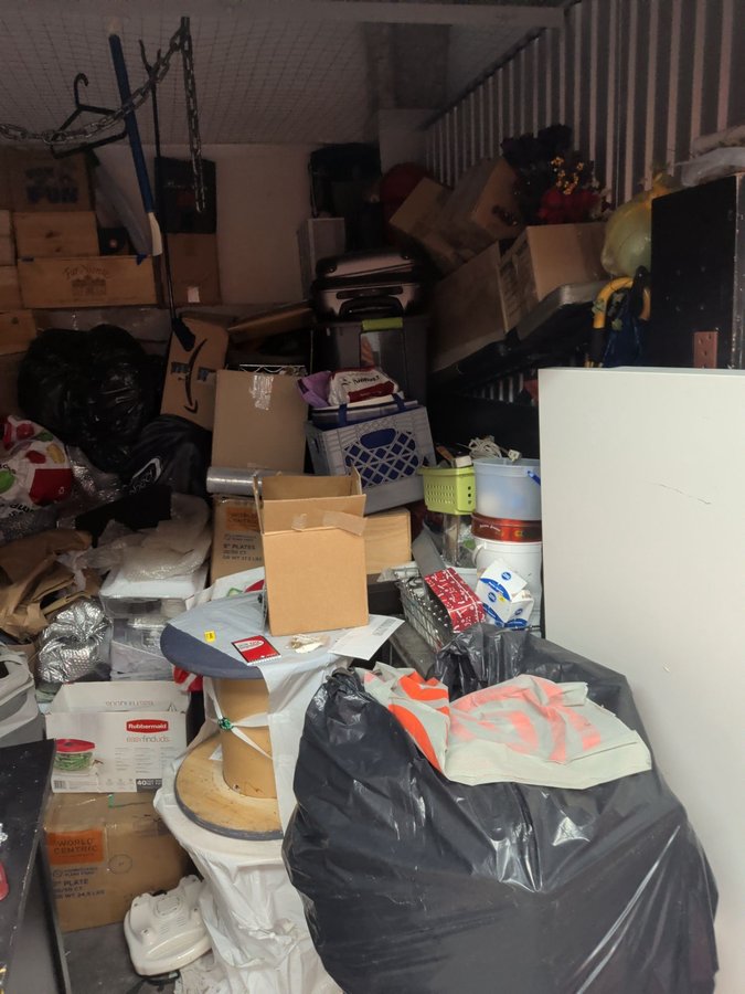 10 x 10 storage unit in Everett, MA