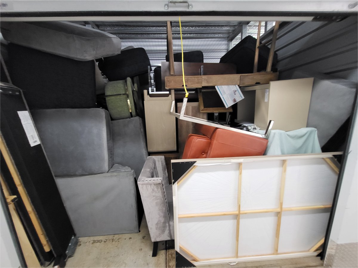 10 x 10 storage unit in Lithonia, GA