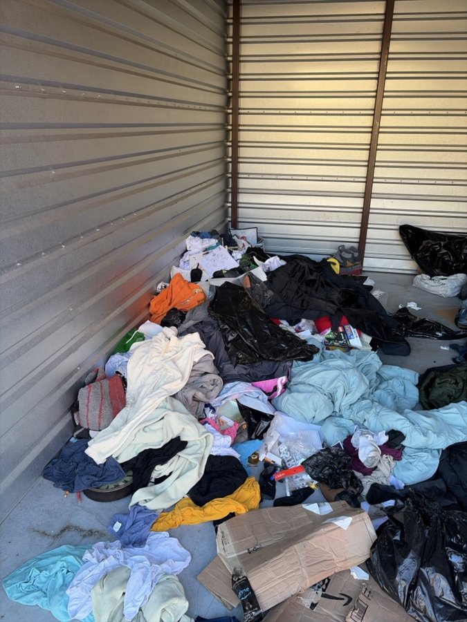 10 x 15 storage unit in Framingham, MA