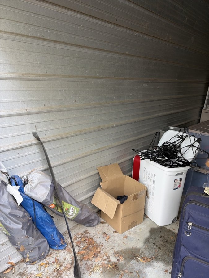 10 x 25 storage unit in Shrewsbury, MA