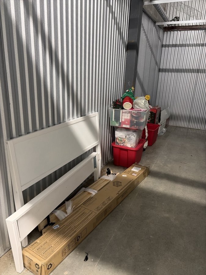 7 x 19 storage unit in Southborough, MA