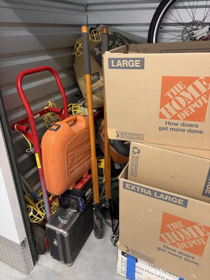 10 x 5 storage unit in Framingham, MA
