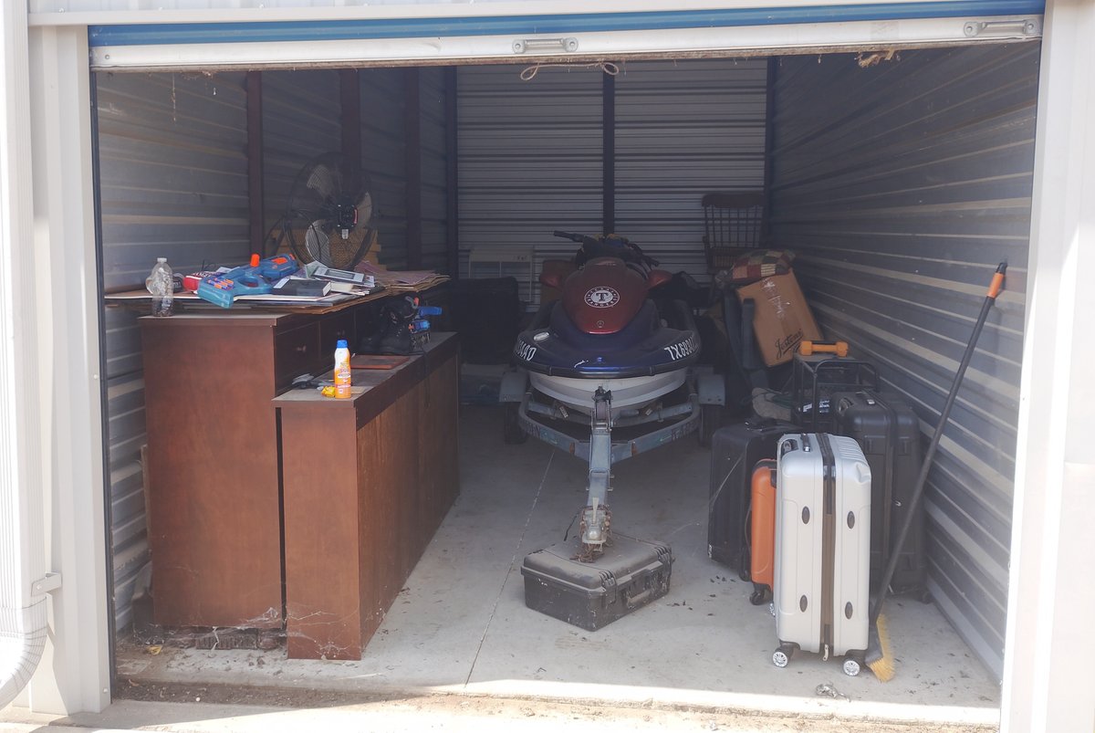 10 x 20 storage unit in Midlothian, TX