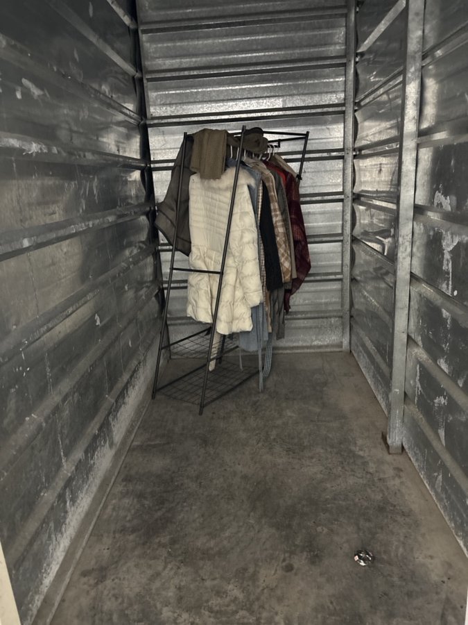 5 x 10 storage unit in St Louis, MO