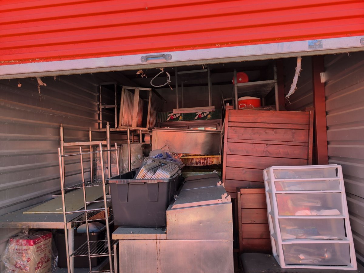 10 x 20 storage unit in Joliet, IL