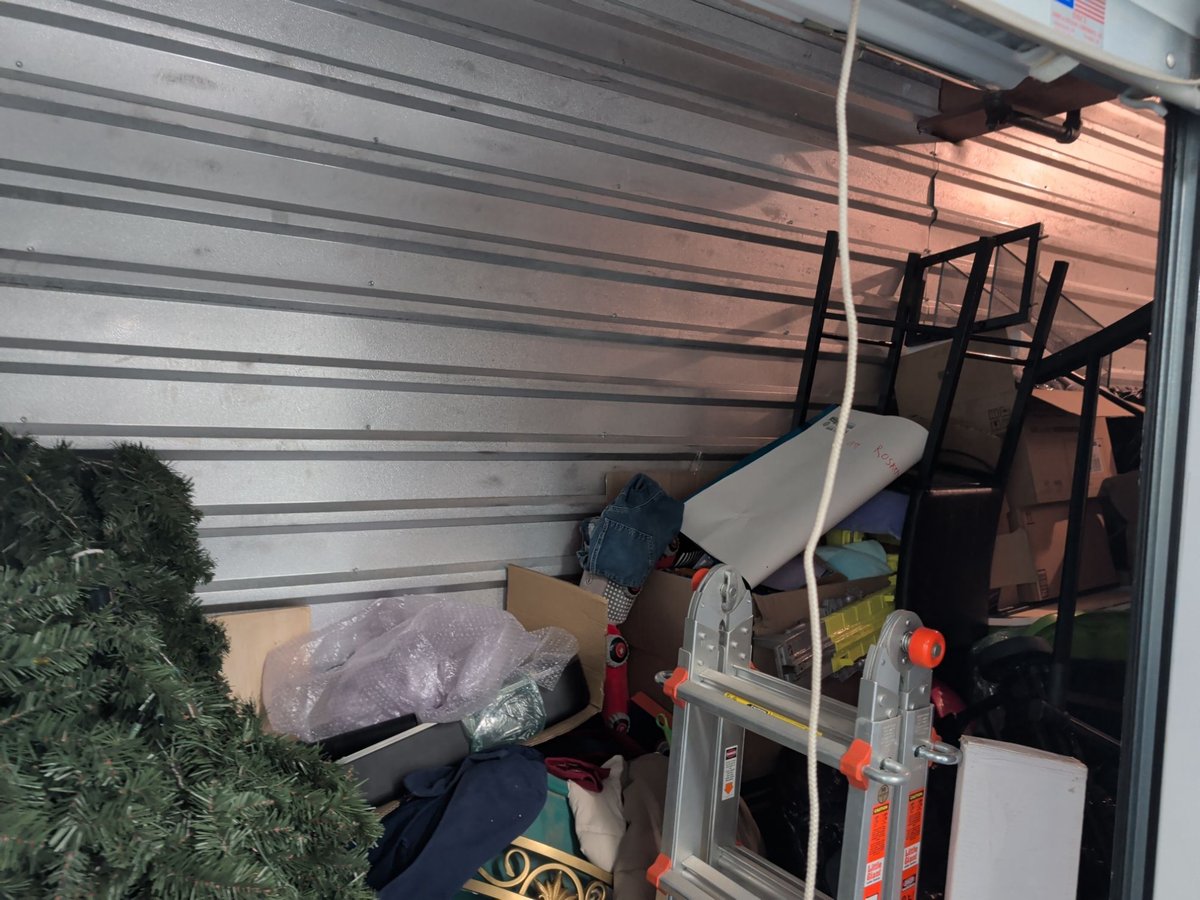 5 x 25 storage unit in Joliet, IL