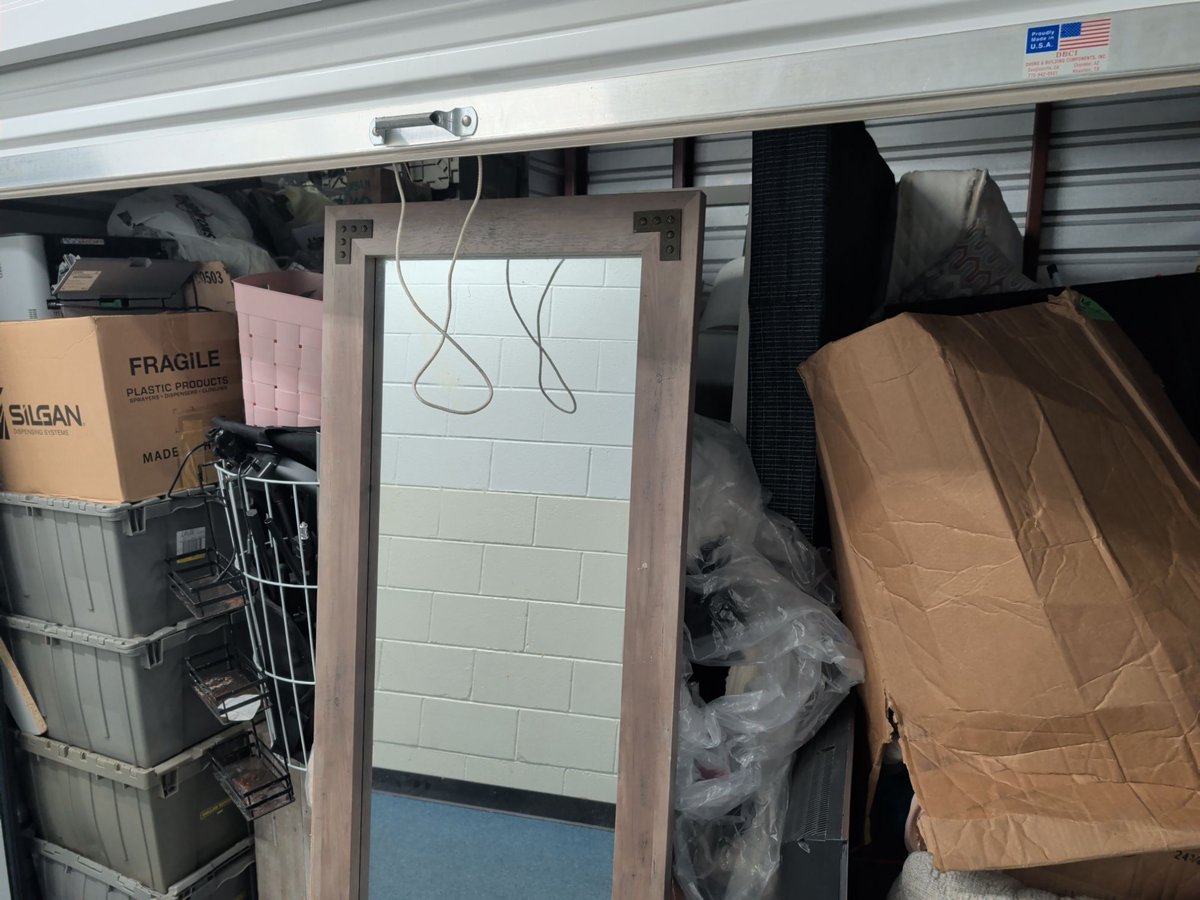 10 x 10 storage unit in Joliet, IL