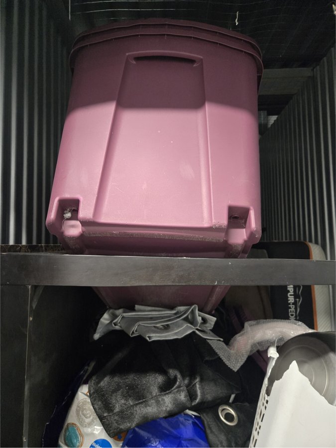 5 x 13 storage unit in Newark, NJ