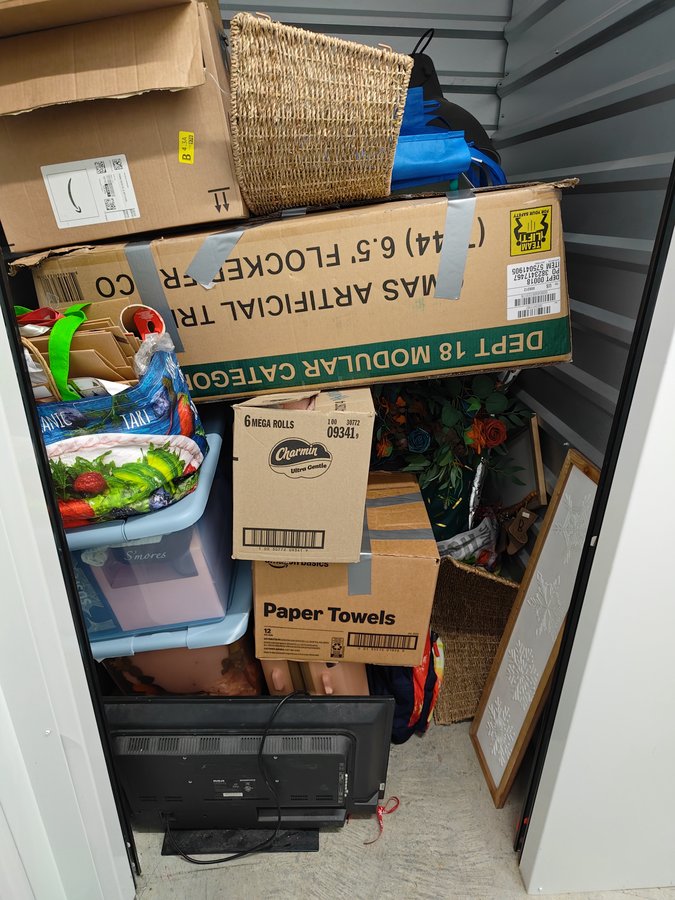 5 x 5 storage unit in Kent, WA