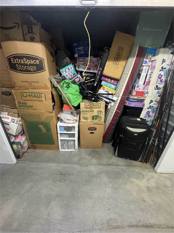 10 x 15 storage unit in Bronx, NY