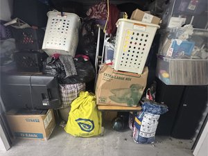 10 x 10 storage unit in Bronx, NY