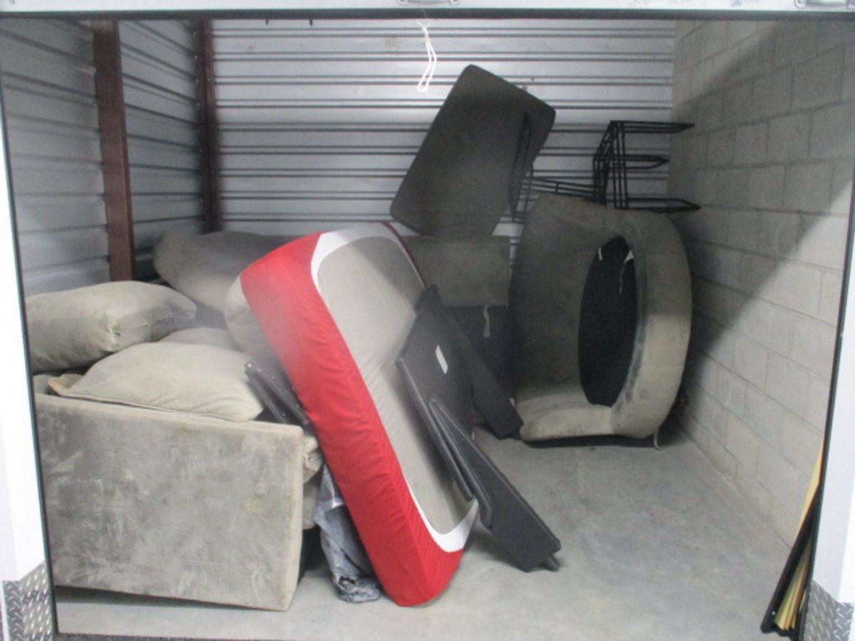 10 x 10 storage unit in Wilmington, DE