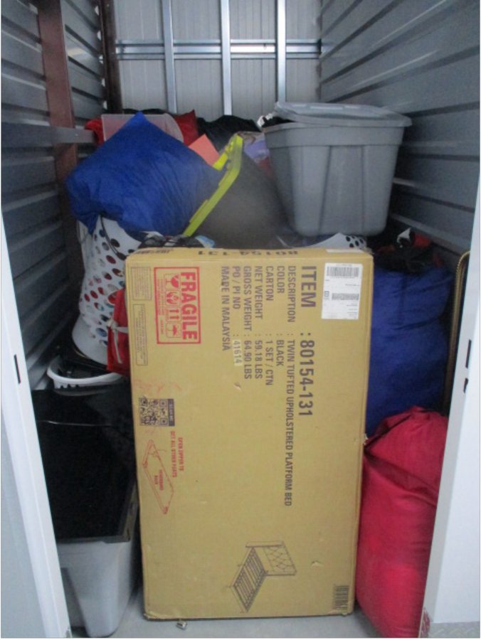 5 x 10 storage unit in Wilmington, DE