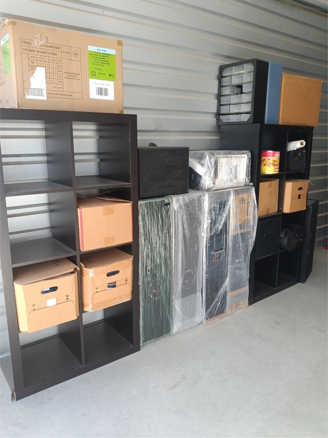 10 x 30 storage unit in Victorville, CA