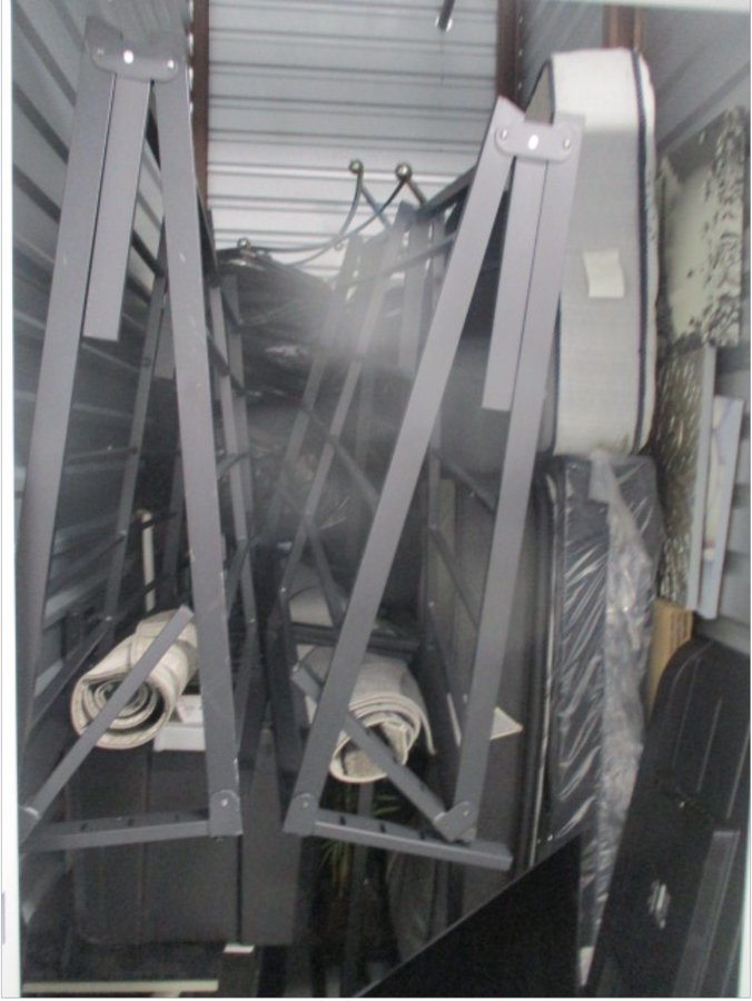 5 x 10 storage unit in Wilmington, DE