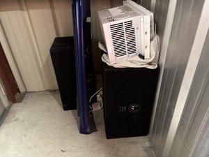 5 x 5 storage unit in St Louis, MO