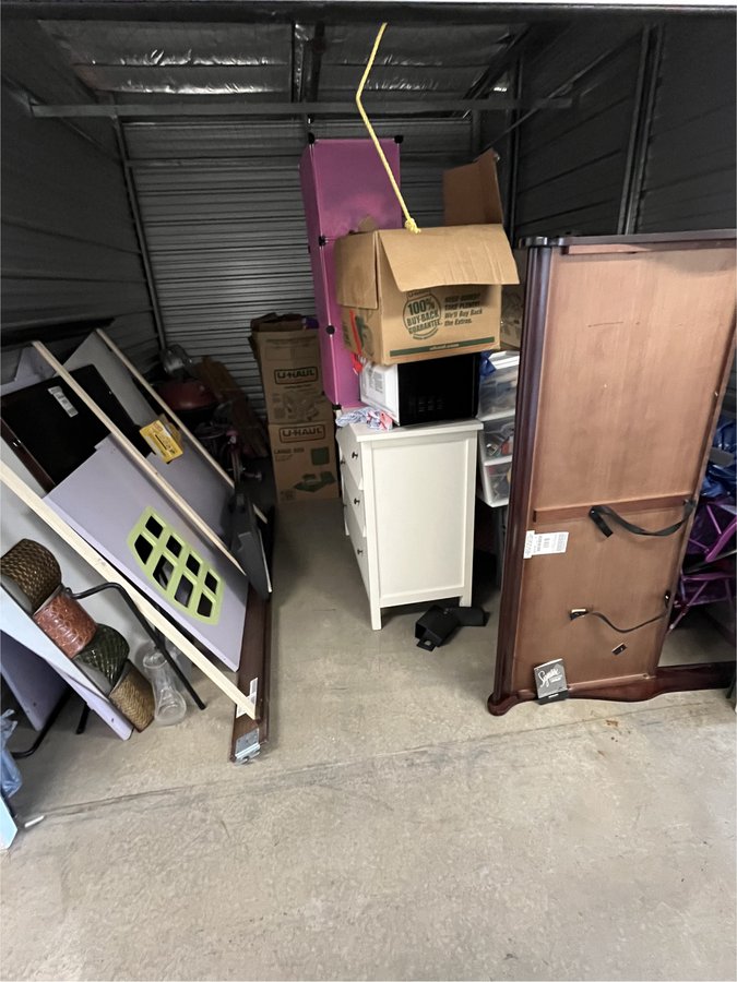 10 x 12 storage unit in Tukwila, WA