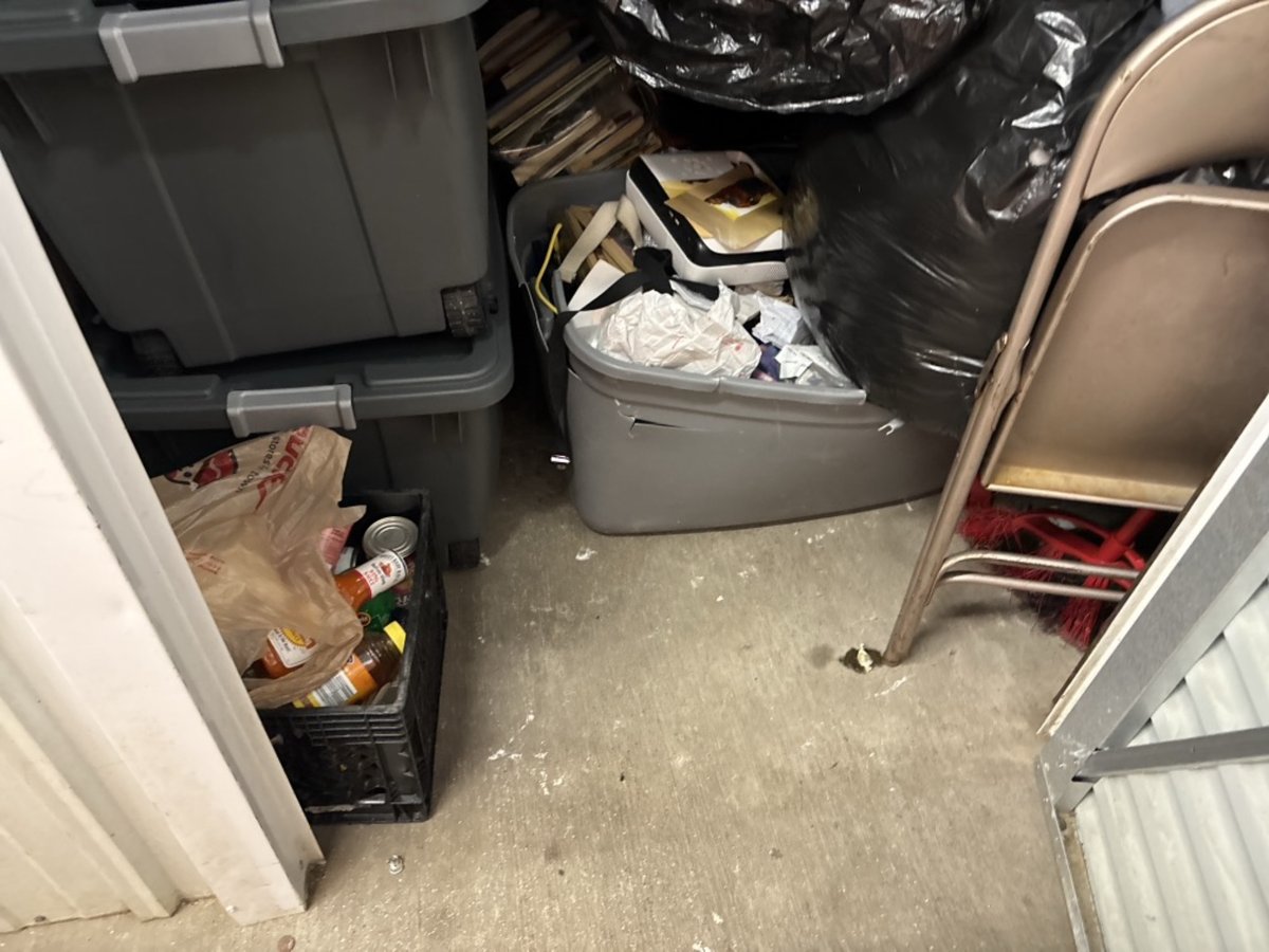 10 x 15 storage unit in St Louis, MO