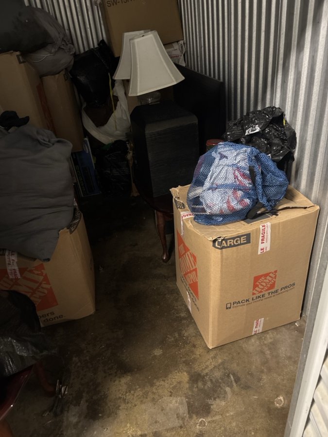 5 x 10 storage unit in St Louis, MO