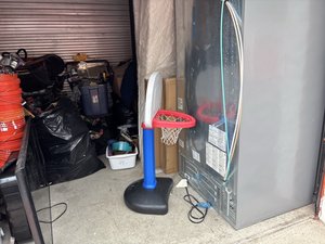10 x 10 storage unit in St Louis, MO