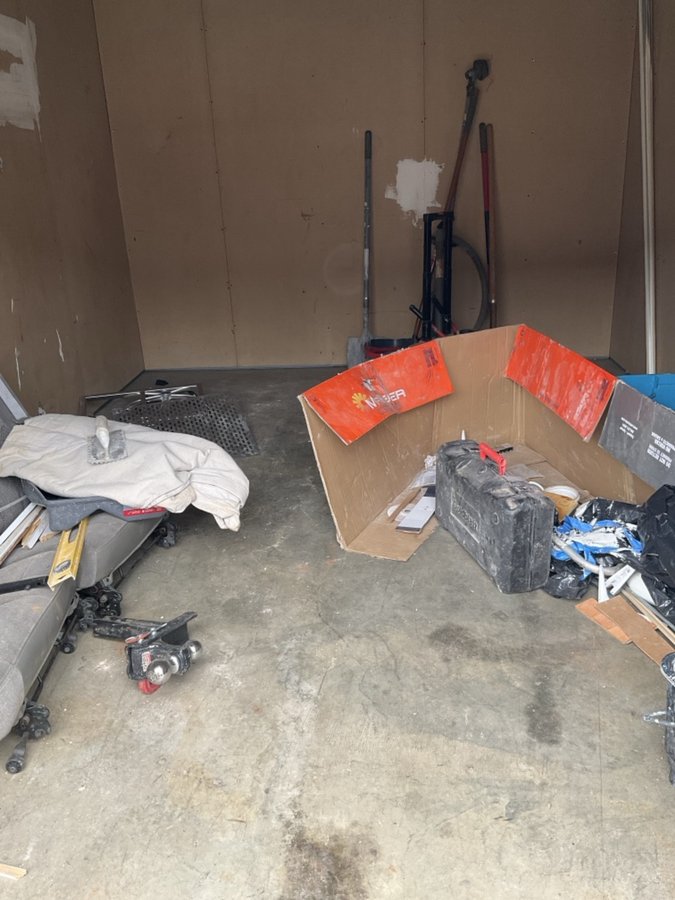 10 x 10 storage unit in Birmingham, AL