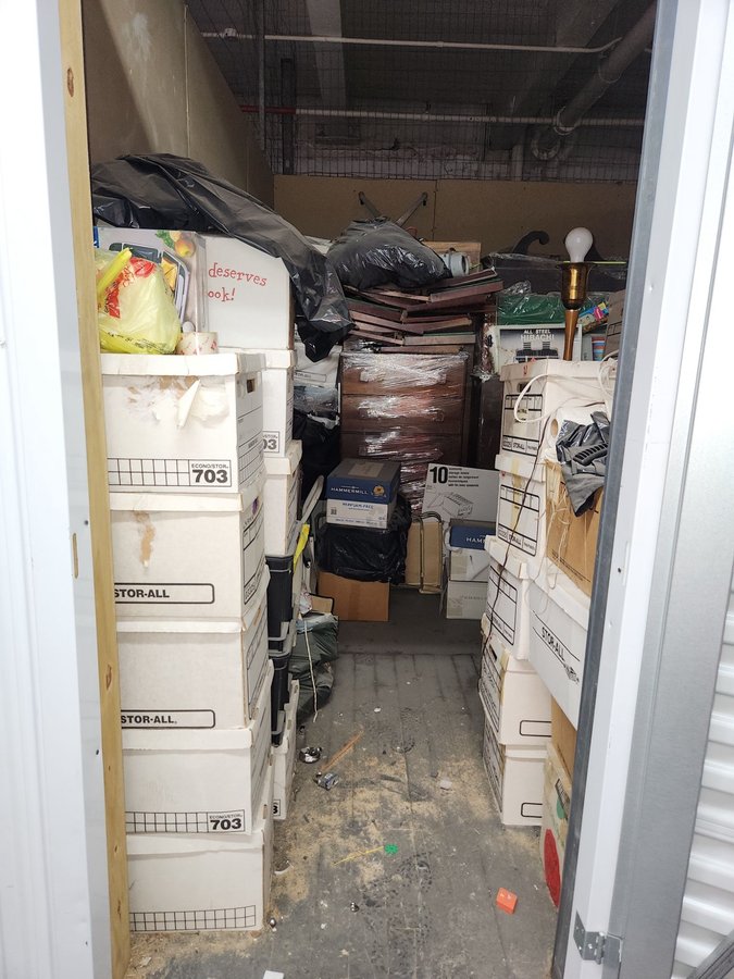 10 x 10 storage unit in Long Island City, NY