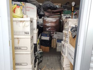 10 x 10 storage unit in Long Island City, NY