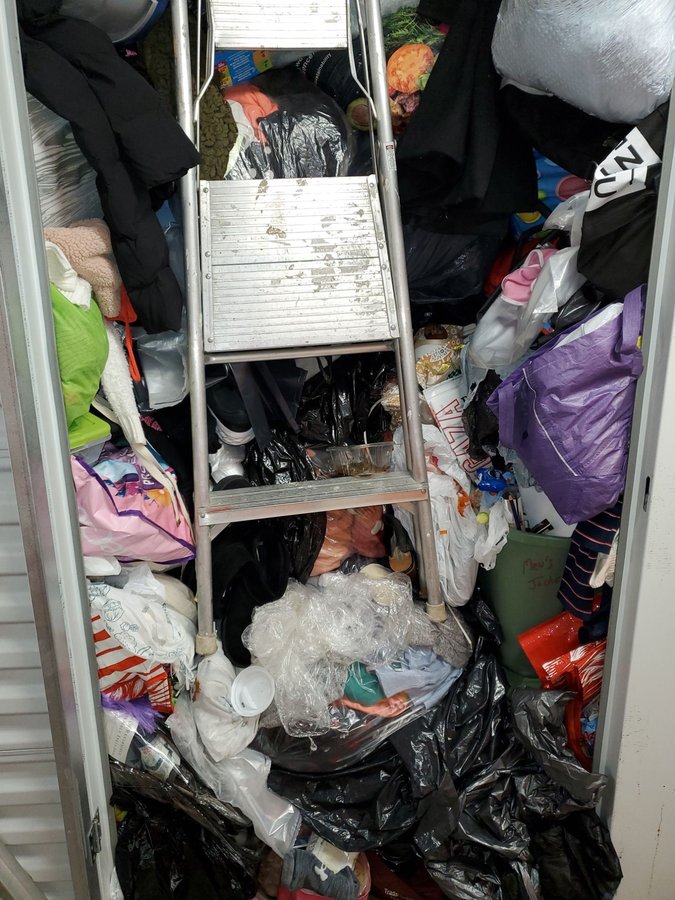 5 x 10 storage unit in Woodside, NY