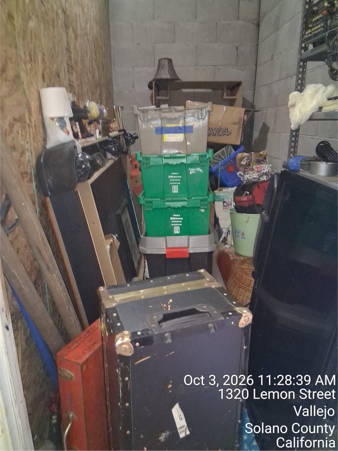 5 x 10 storage unit in Vallejo, CA