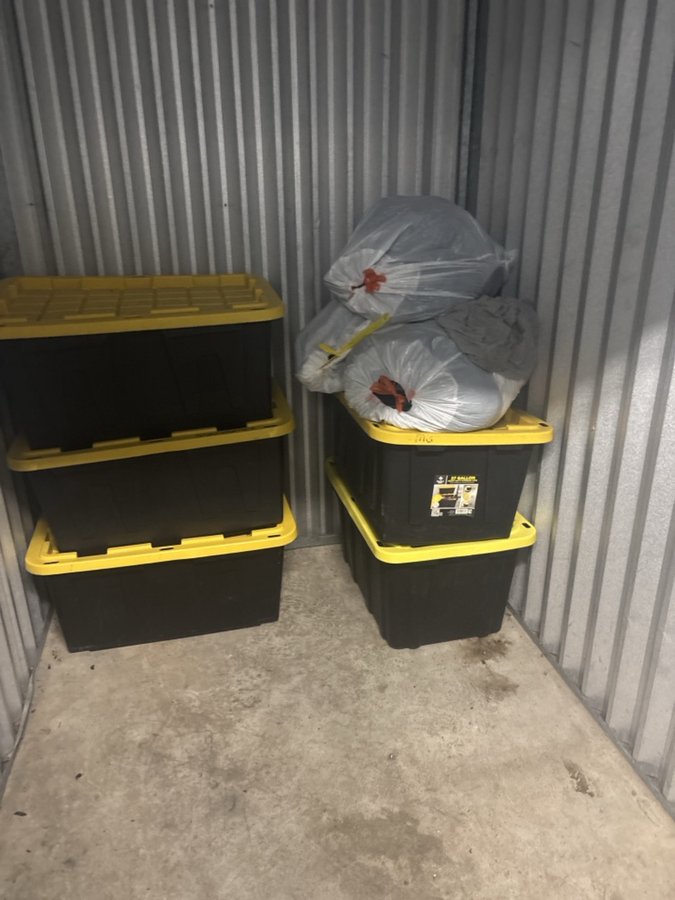 5 x 7 storage unit in St Louis, MO