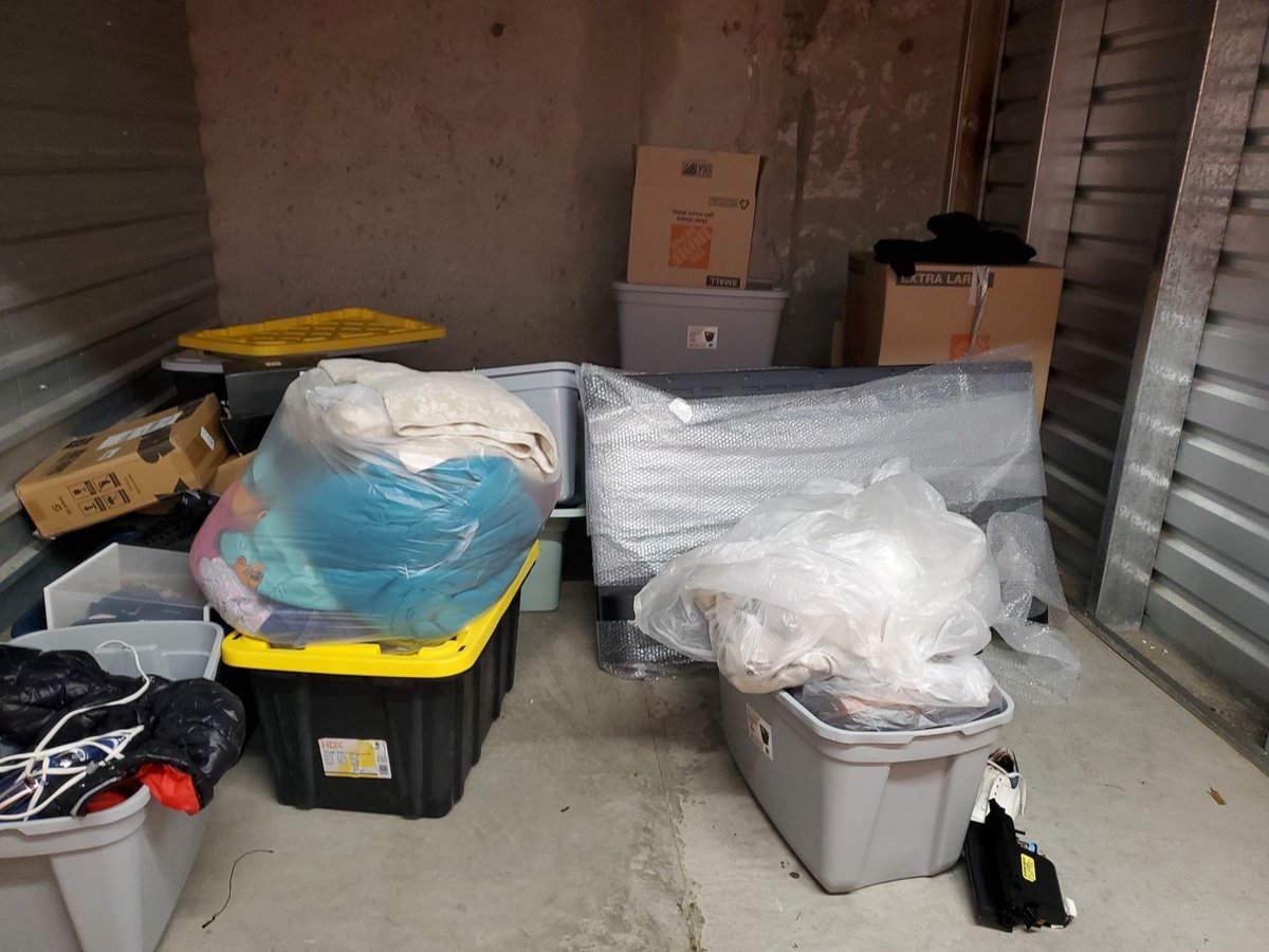 10 x 10 storage unit in Queens Village, NY