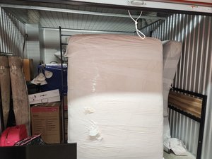 10 x 10 storage unit in Long Island City, NY