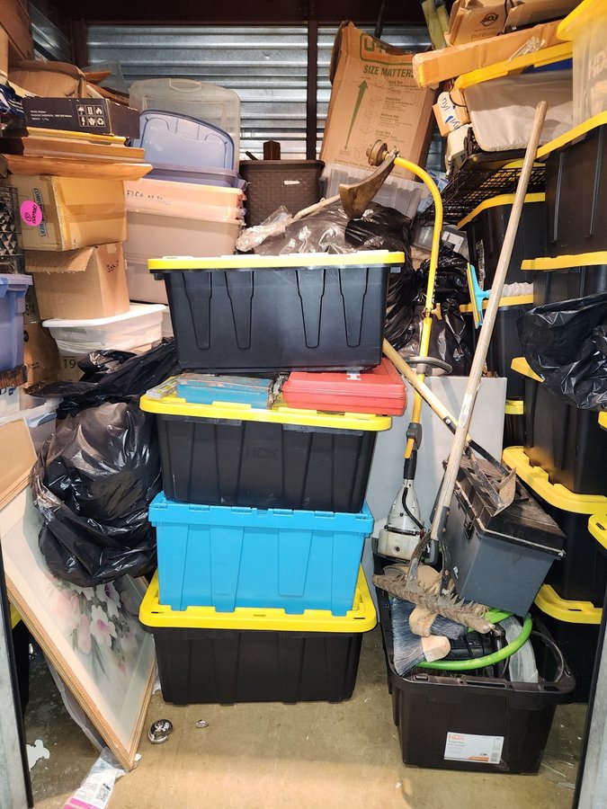 10 x 10 storage unit in Pelham, NY