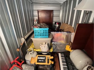 5 x 11 storage unit in Cazenovia, NY