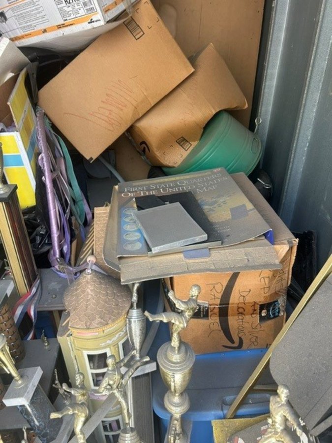 7 x 7 storage unit in Carson, CA